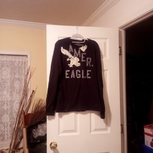American Eagle Outfitters Long Sleeve Tee